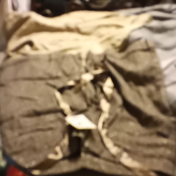 BANANA U.S.A. Short capris. Size Medium. Brown - Picture 4 of 7